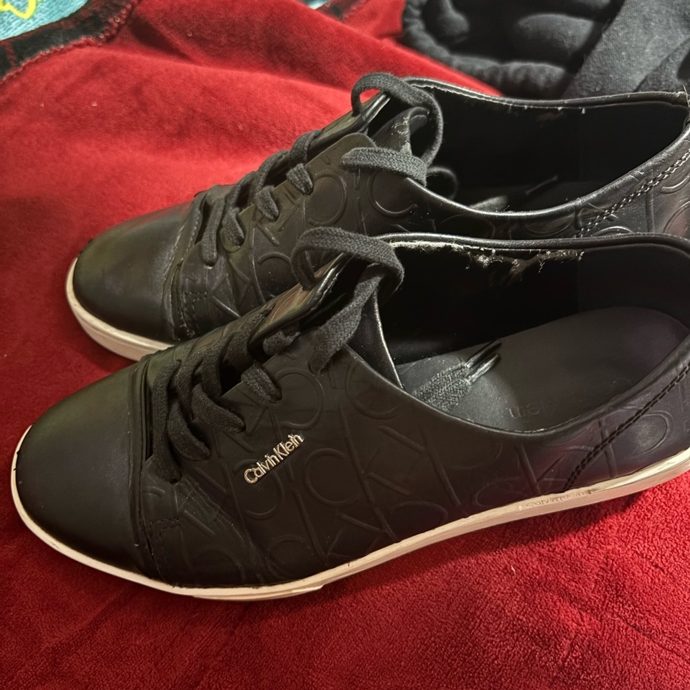 Calvin Klein black sneakers with all over print (used/flaws) - Picture 3 of 7